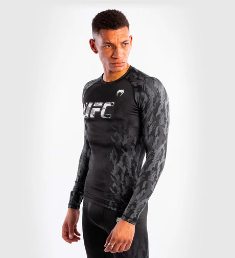 UFC Venum Rashguard Performance Fight Week - Black - Rashguard