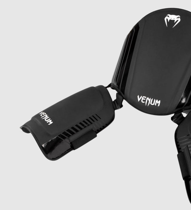 Venum Belly Pad & Leg Guard - Black/White - Belly pad