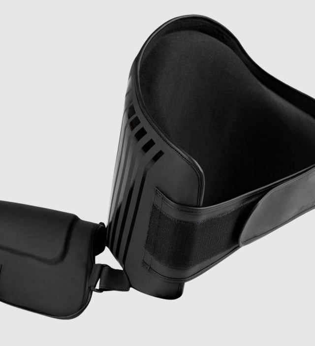 Venum Belly Pad & Leg Guard - Black/White - Belly pad