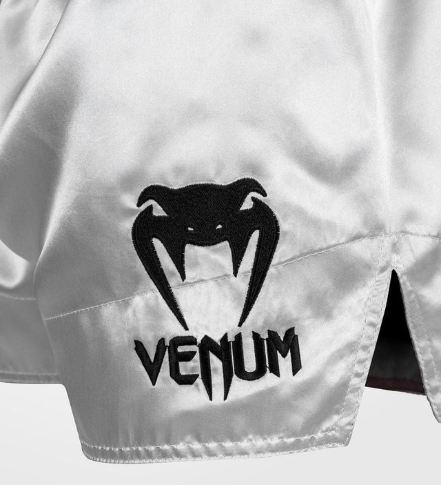 Spodenki do kickboxingu Venum Classic – Srebrne/Czarne