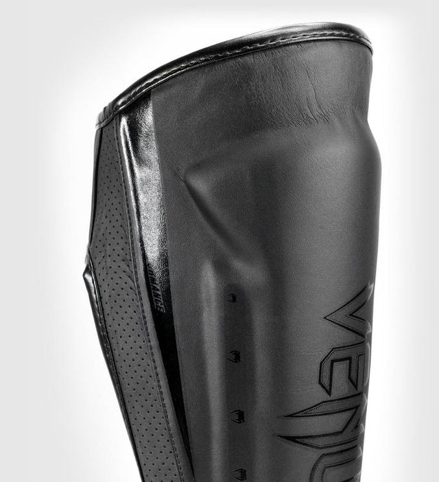 Venum Shin guards Elite Evo – Black/Black – Shin guards