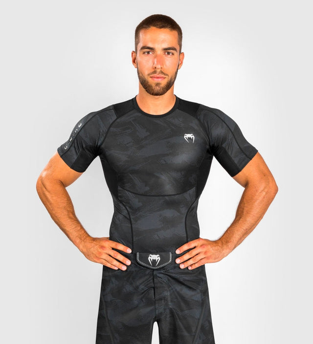 Venum Rashguard Electron 3.0 Short Sleeves – Black – Rashguard