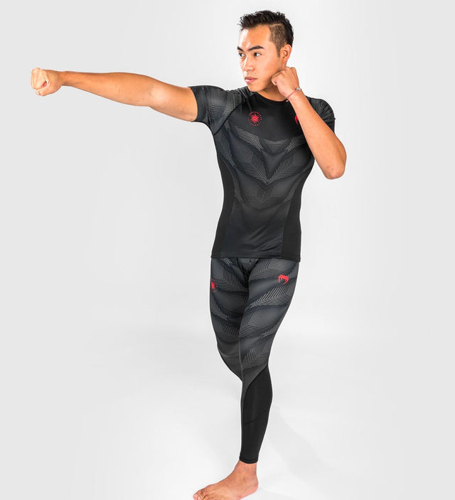 Venum Rashguard Phantom Short Sleeves - Black/Grey/Red - Rashguard