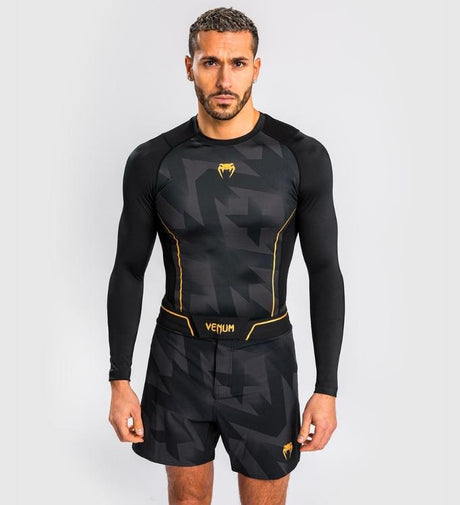 Venum Rashguard Razor Long Sleeves – Black/Gold – Rashguard